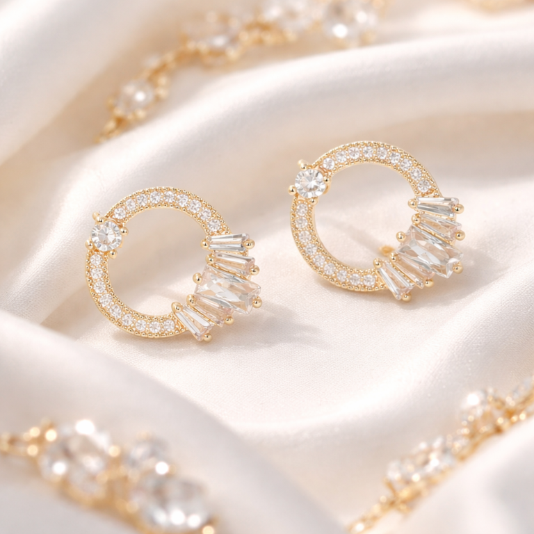 crown Earrings - macksyra